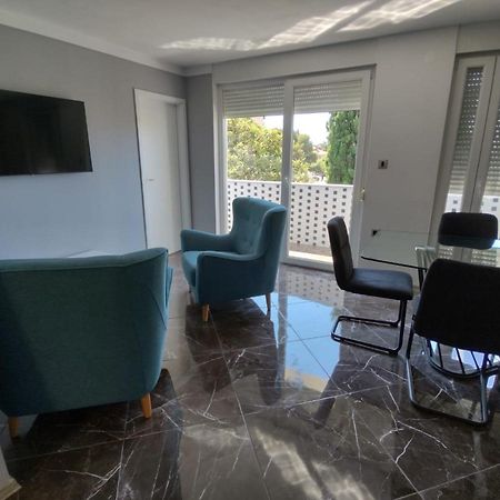 Modern Apartment Ana Rovinj Exteriör bild
