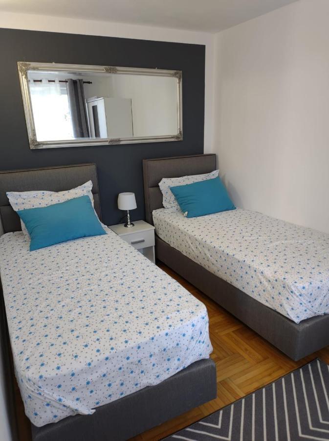 Modern Apartment Ana Rovinj Exteriör bild