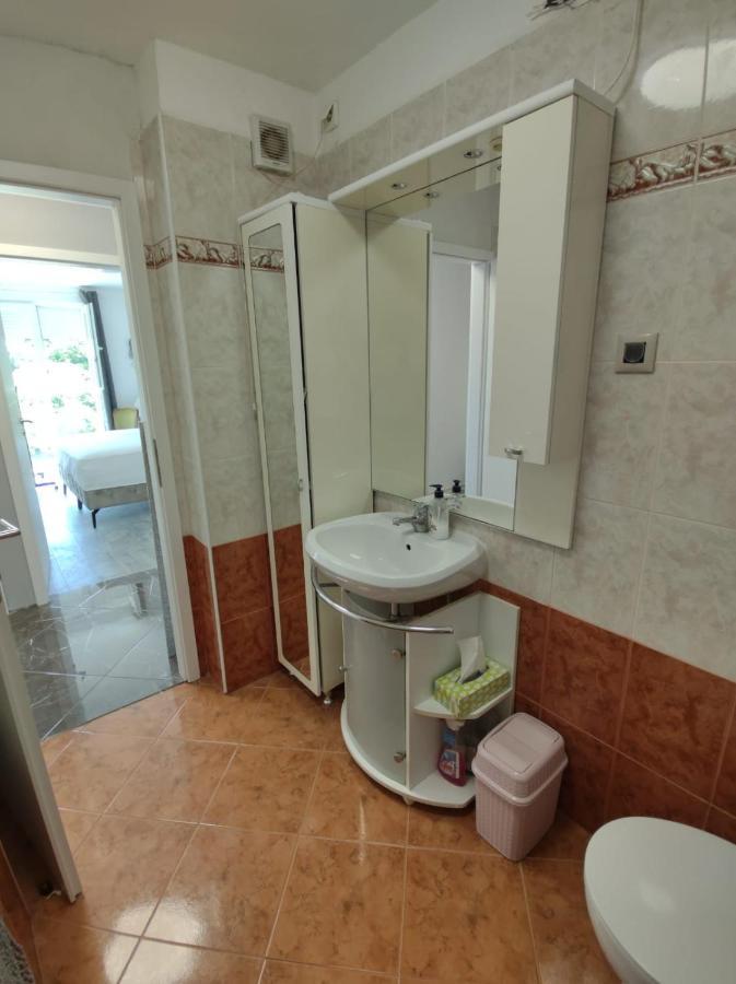 Modern Apartment Ana Rovinj Exteriör bild