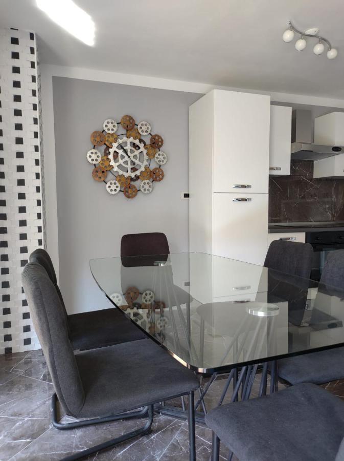Modern Apartment Ana Rovinj Exteriör bild
